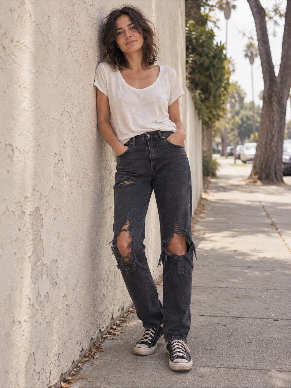 American Eagle 90s Slim Boyfriend Jeans Black Ripped Distressed Size 4 Regular